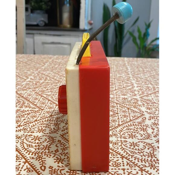 Vintage 1971 Fisher Price Music Box Clock Radio Plays Hickory Dickory Dock Mouse - Picture 3 of 4